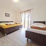 Toby * Novi Vinodolski