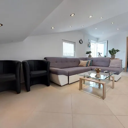 Toby Apartman Novi Vinodolski